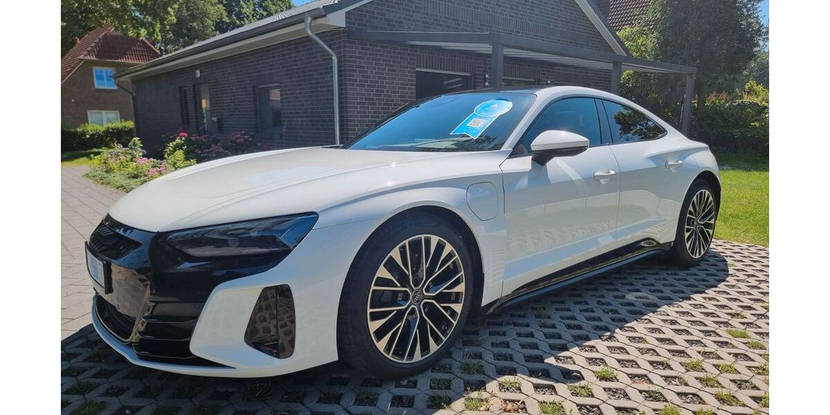 Audi e-tron GT 58.210 km 49.800 &euro; Hamburg 21077