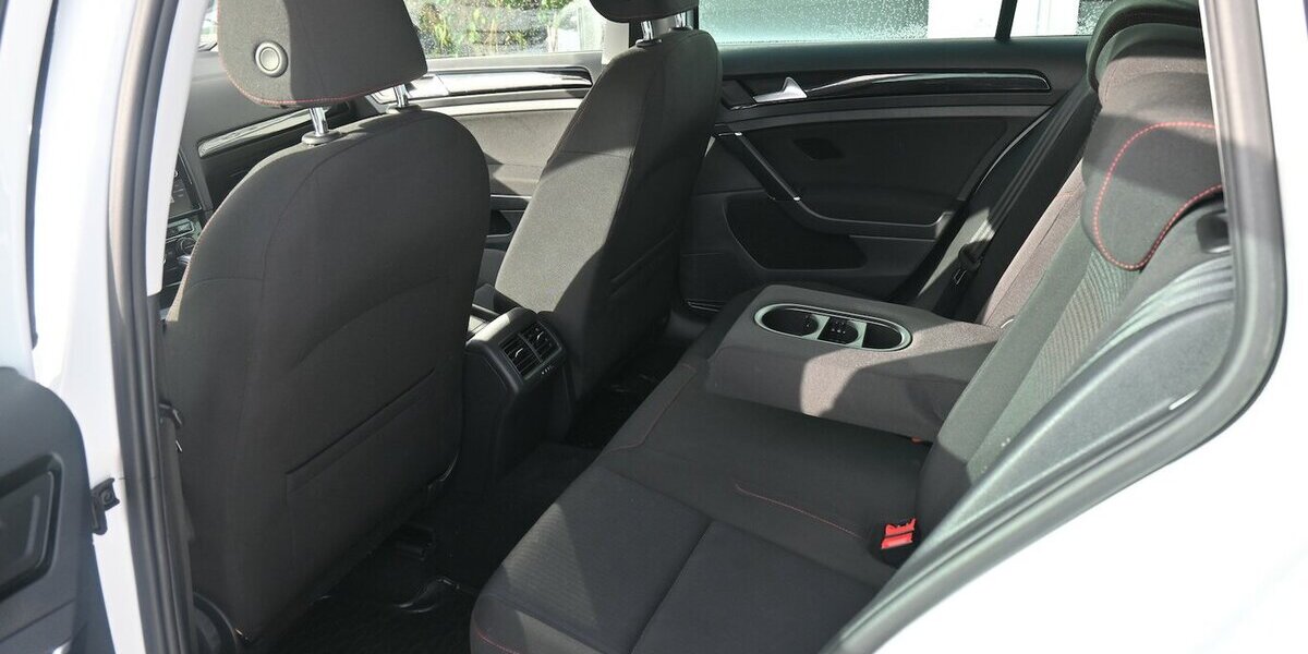 VW Golf Variant 1.6 TDI BMT *Sound* DSG Navi ACC 131.000 km 12.200 &euro; Seevetal - Hittfeld 21218