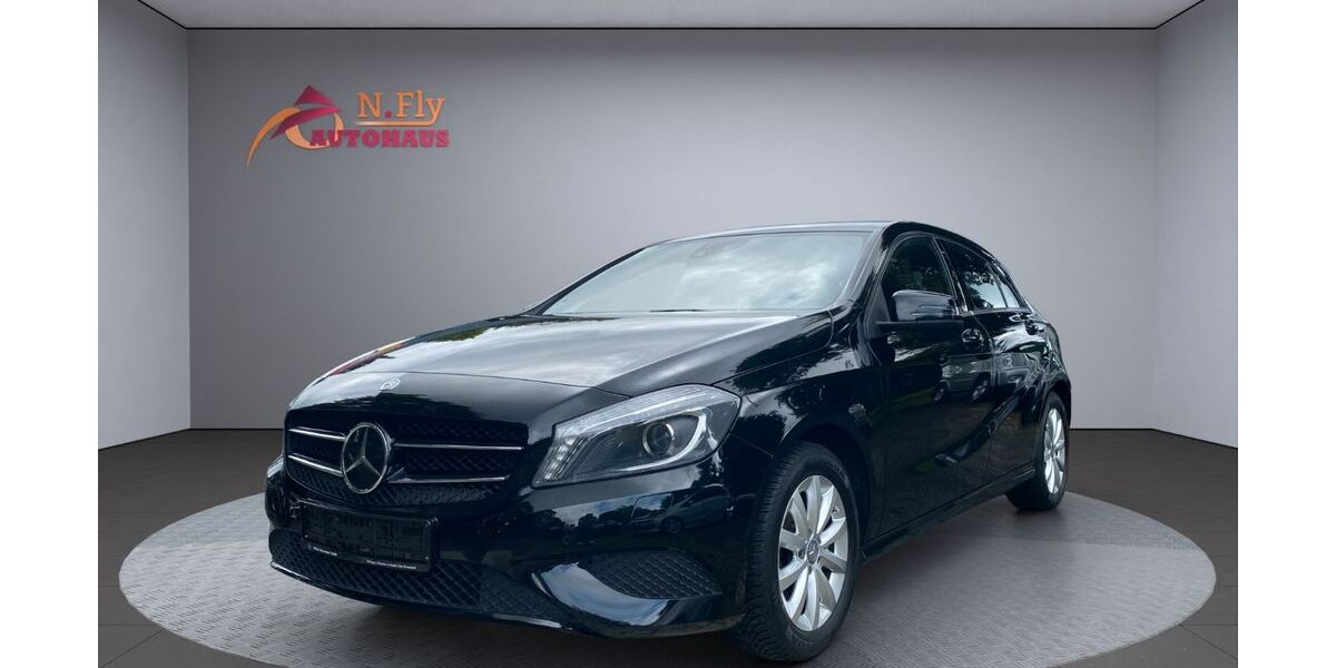 Mercedes-Benz A 180 105.147 km 11.500 &euro; Hamburg - 1 Min. vom Hamburg Airport 22415