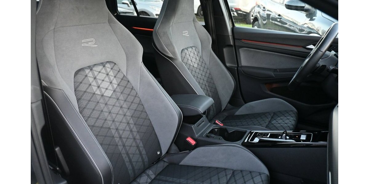 VW Golf Variant 2.0 TSI*R-Line*DSG Klimaut Pano 1Hd 37.000 km 29.700 &euro; Seevetal - Hittfeld 21218