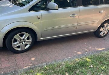 Opel Zafira 303.836 km 2.600 &euro; Hamburg 22117