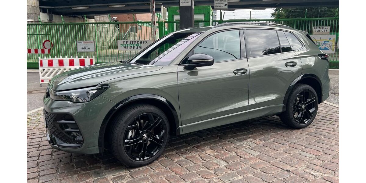 VW Tiguan 7.990 km 48.300 &euro; Hamburg 20457
