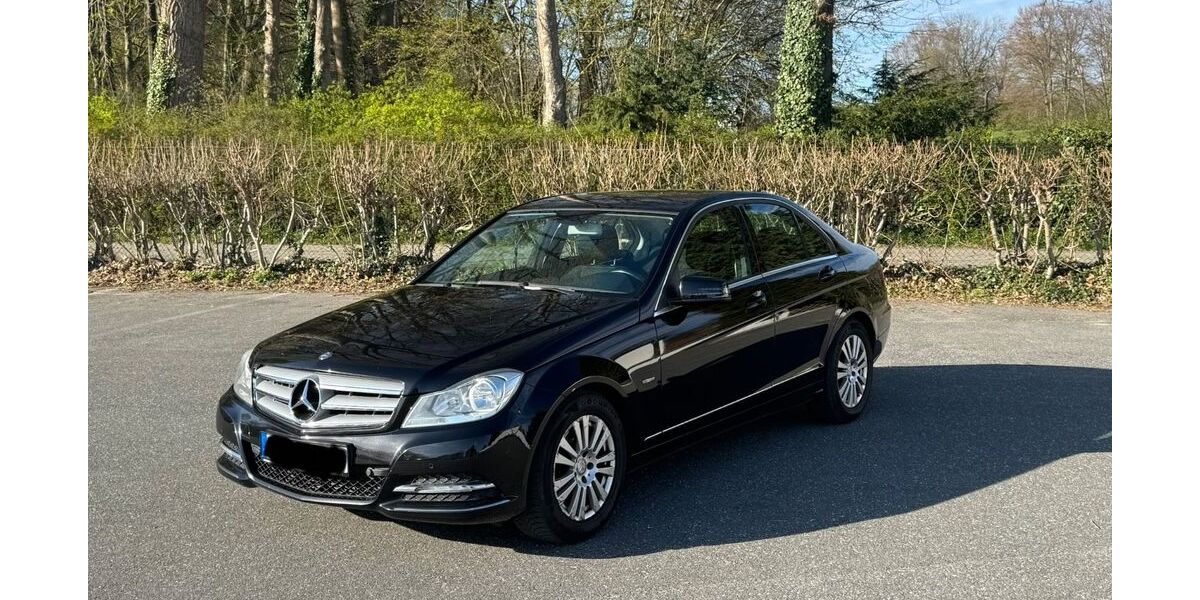 Mercedes-Benz C 220 146.000 km 10.099 &euro; Hamburg 22529