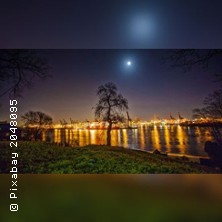 Hafenrundfahrt mit ital. Buffet 3,5 Std. 08.10.2027 Ein- und Ausstieg