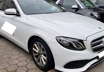 Mercedes-Benz E 220 388.585 km 14.700 &euro; Hamburg 22041