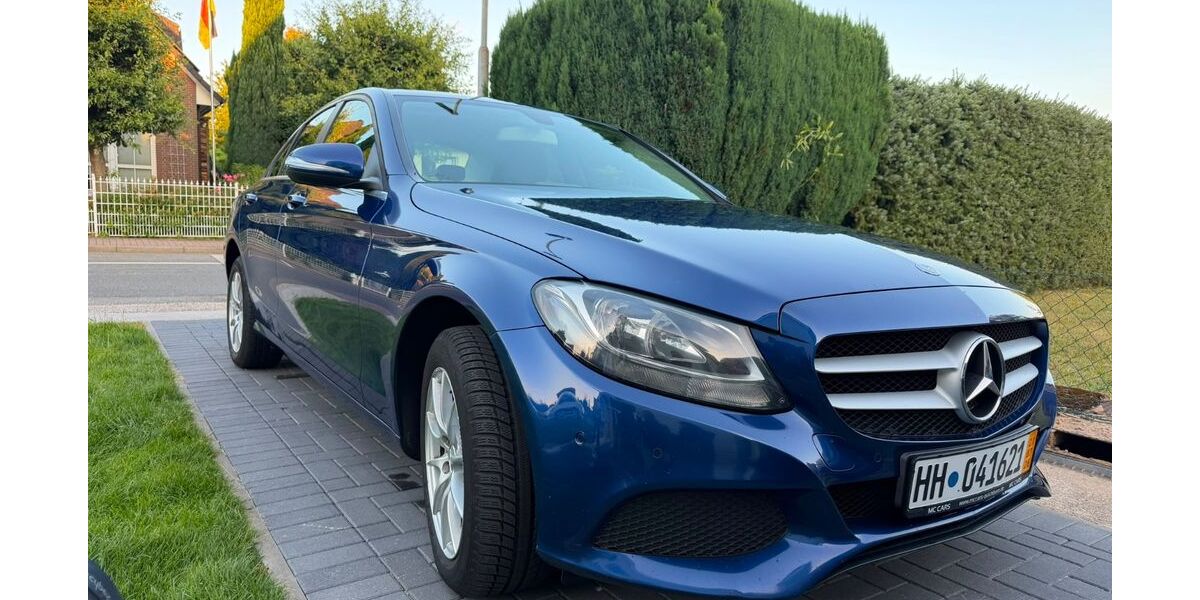 Mercedes-Benz C 180 260.000 km 8.900 &euro; Hamburg 22145
