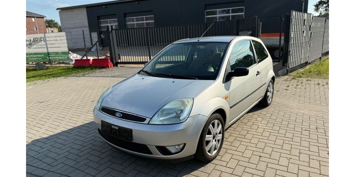 Ford Fiesta 56.699 km 2.390 &euro; Ellerau 25479