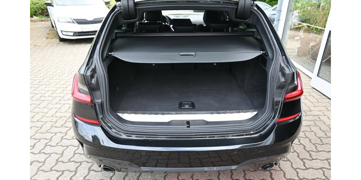 BMW 320e tour*M Sport*Aut Navi Leder/Alca PDC 19Alu 46.000 km 29.990 &euro; Seevetal - Hittfeld 21218