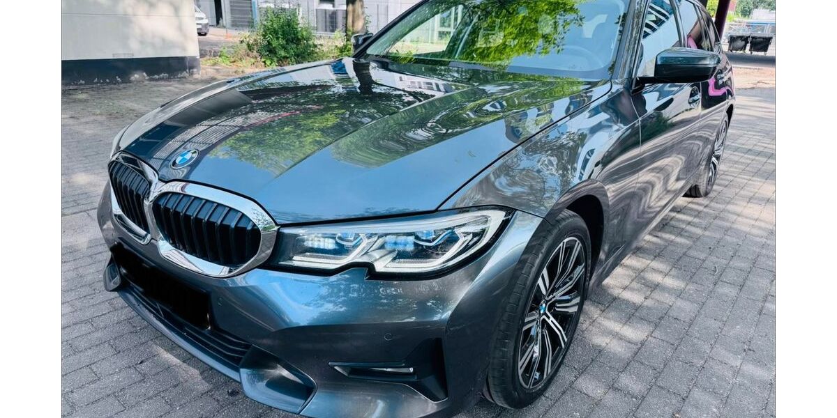 BMW 320 155.000 km 17.999 &euro; Hamburg 22049