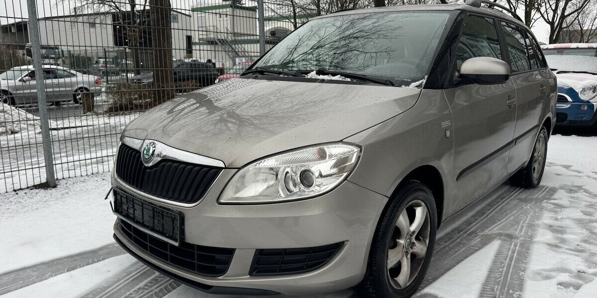 Skoda Fabia Ambiente Family TÜV bis 8/26 188.000 km 1.699 &euro; Hamburg 22339