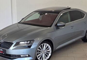 Skoda Superb 135.000 km 16.990 &euro; Hamburg 22043
