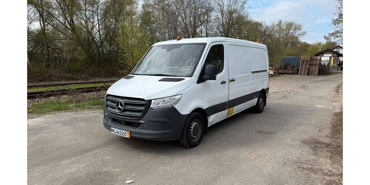 Mercedes-Benz Sprinter 224.993 km 14.280 &euro; HAMBURG 22113