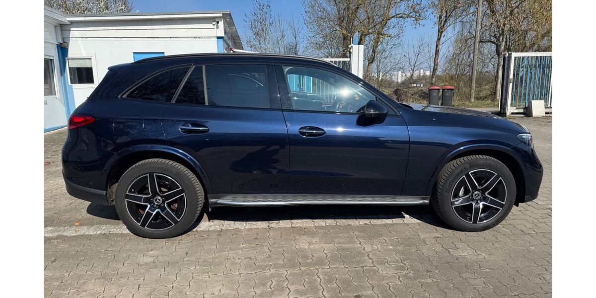 Mercedes-Benz GLC 300 65.500 km 56.900 &euro; Hamburg 21109