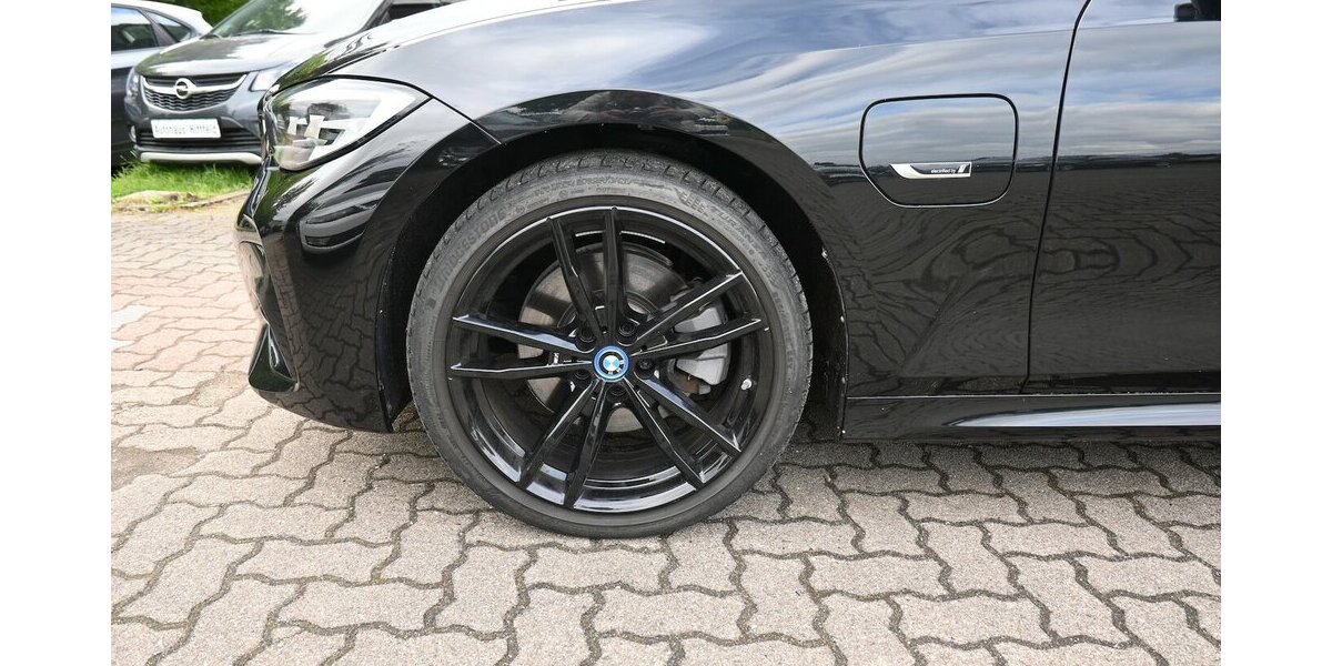 BMW 320e tour*M Sport*Aut Navi Leder/Alca PDC 19Alu 46.000 km 29.990 &euro; Seevetal - Hittfeld 21218