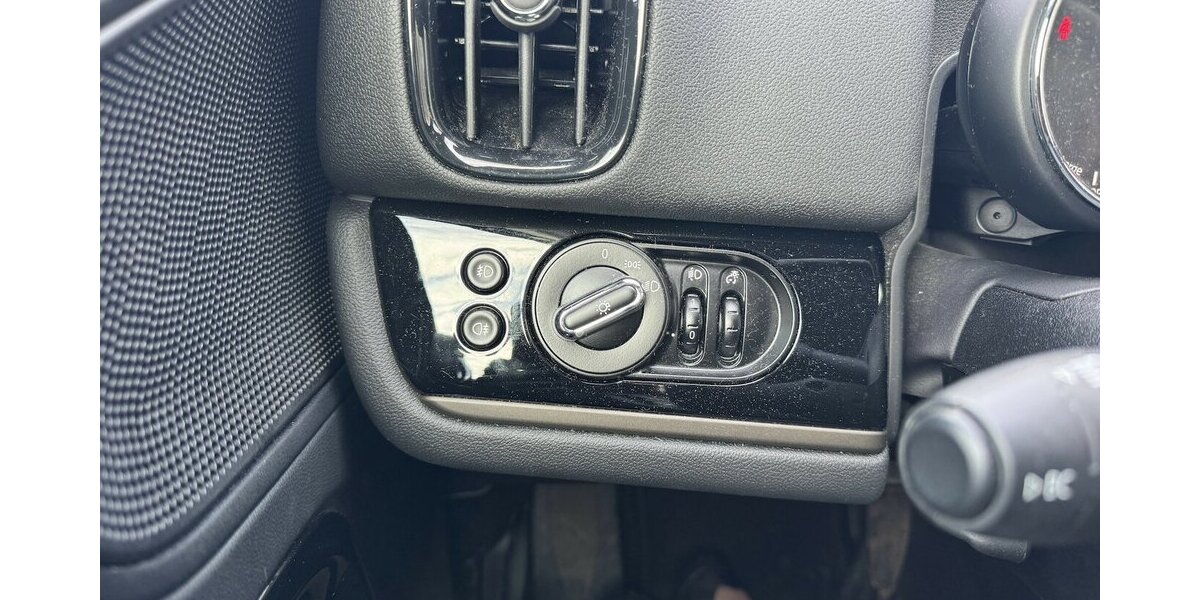 Mini Cooper S Countryman All4 Leder 18 Zoll UJ-Rückl 71.000 km 17.999 &euro; Hamburg 22339