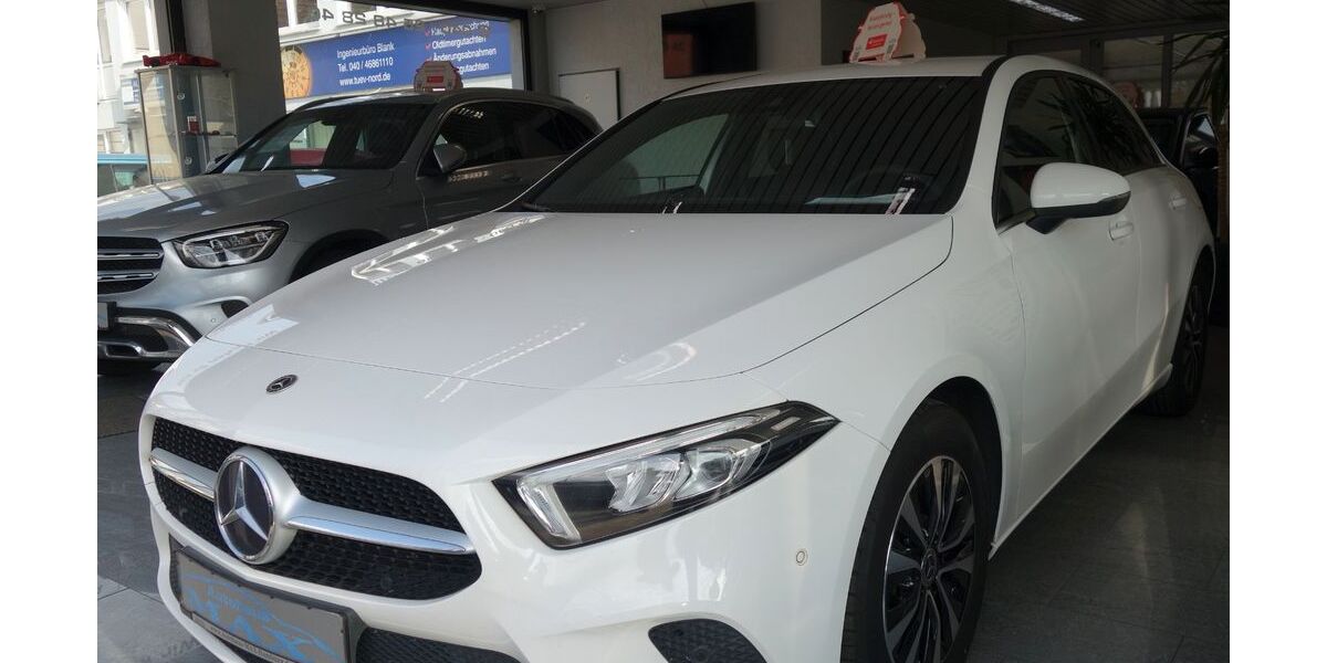 Mercedes-Benz A 180 98.000 km 19.999 &euro; Hamburg 22143