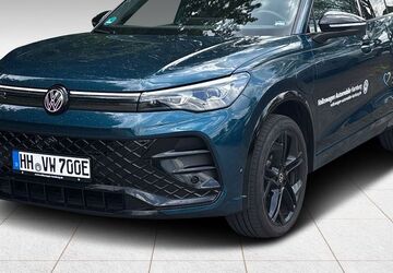 VW Tiguan 8.400 km 61.850 &euro; Hamburg 22111