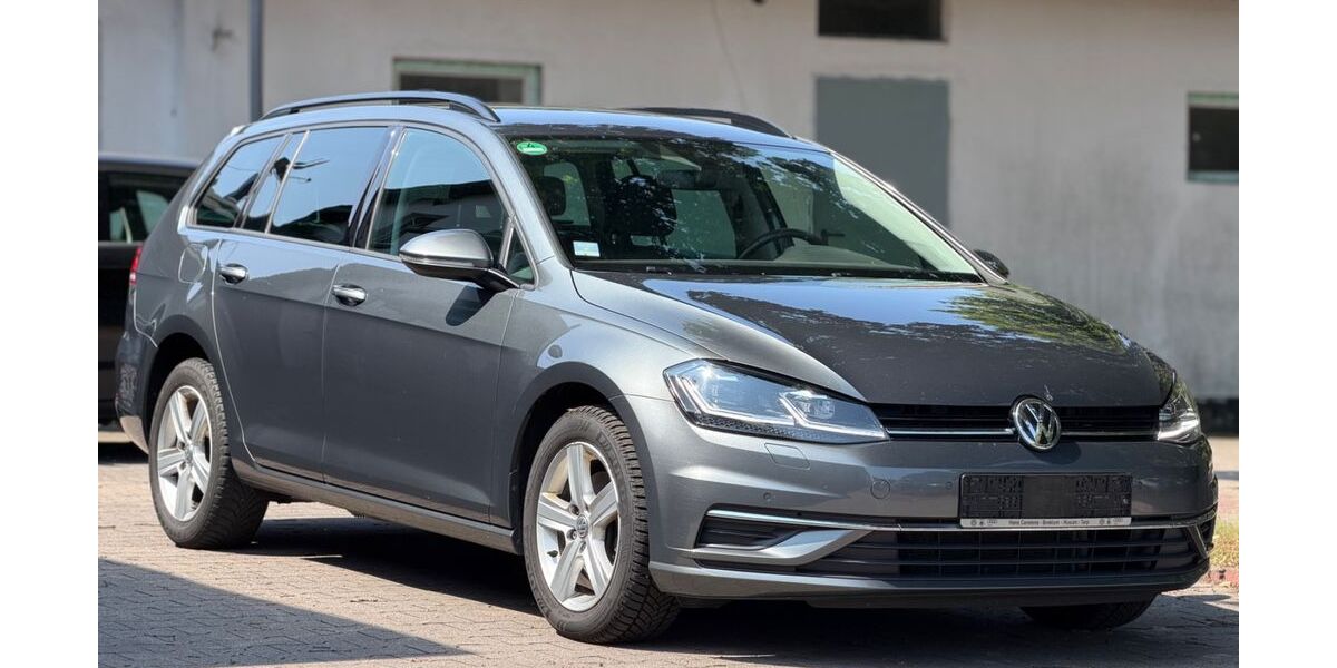 VW Golf 98.000 km 8.990 &euro; Hamburg 22547