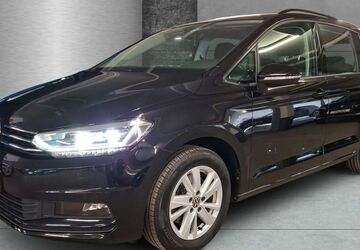 VW Touran 48.297 km 27.940 &euro; Hamburg 22047