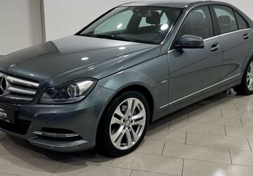 Mercedes-Benz C 220 158.000 km 13.490 &euro; Hamburg 22043