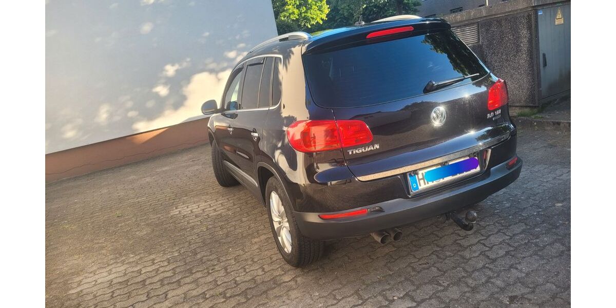VW Tiguan 276.440 km 7.390 &euro; Hamburg 21073