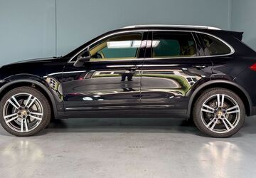 Porsche Cayenne 28.100 km 48.911 &euro; Hamburg 22339