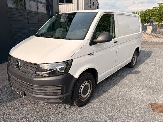 VW T6 Transporter 93.243 km 11.999 &euro; Bargteheide 22941
