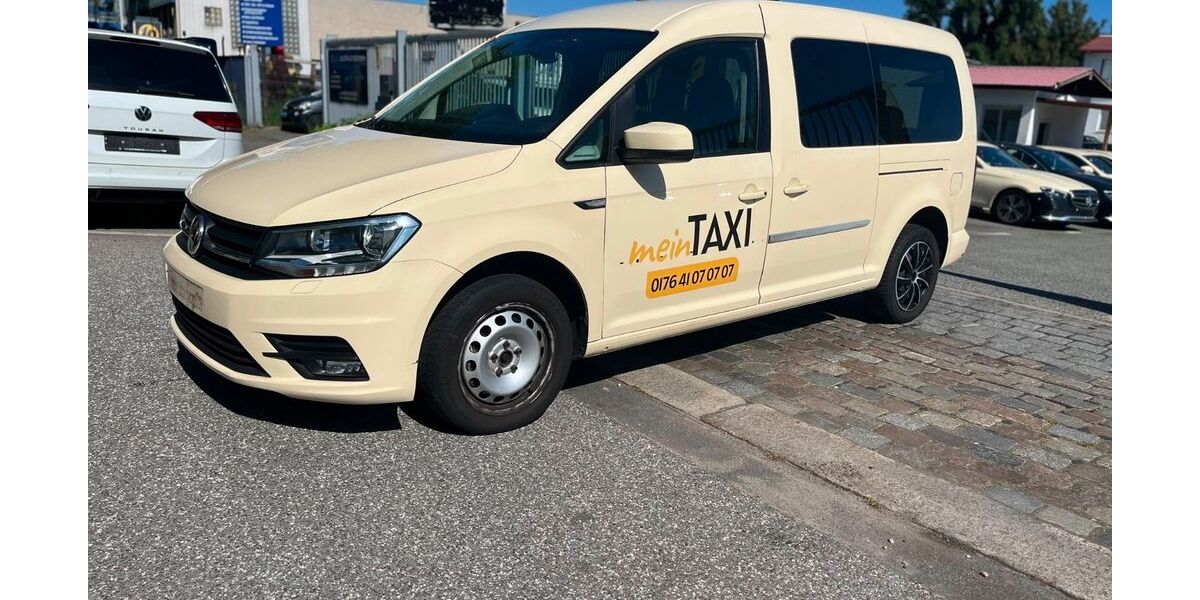 VW Caddy 322.484 km 5.900 &euro; Hamburg OT Hamm 20537