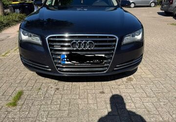 Audi A8 232.100 km 14.400 &euro; Hamburg 21147