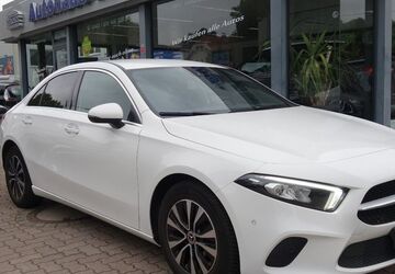 Mercedes-Benz A 180 140.000 km 17.999 &euro; Hamburg 22143