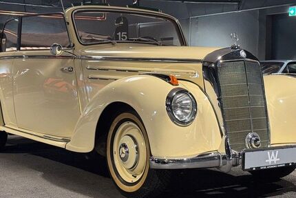 Mercedes-Benz 220 27.166 km 89.900 &euro; Hamburg 22525