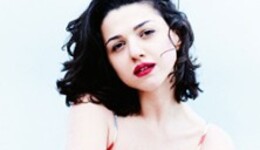 Khatia Buniatishvili & Friends – mit Barbara Schöneberger, Sebastian Koch u.a.