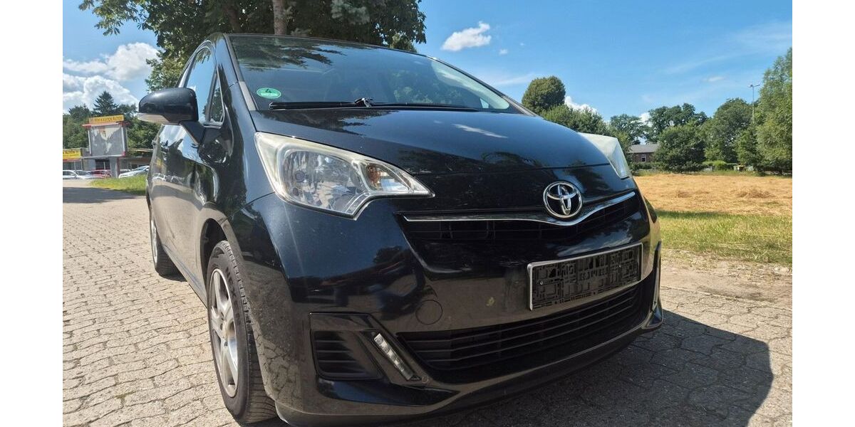 Toyota Verso-S 242.230 km 3.999 &euro; Buxtehude 21614