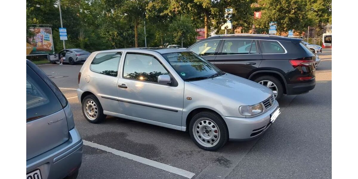 VW Polo 119.000 km 3.330 &euro; Hamburg 21147