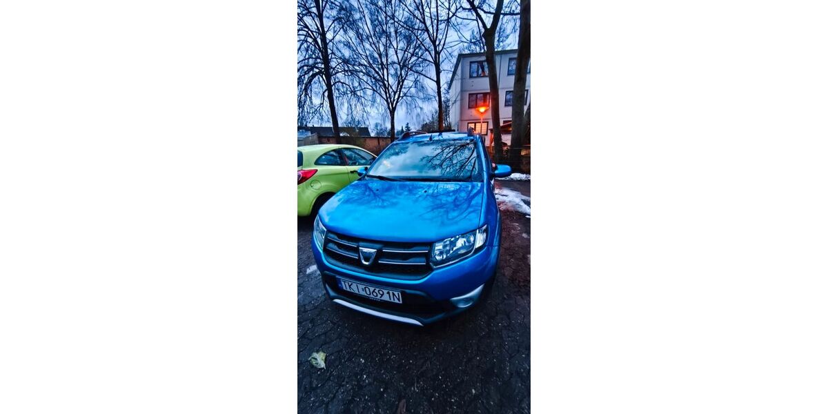 Dacia Sandero 150.000 km 5.200 &euro; Hamburg 22547