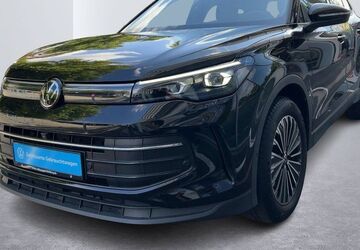 VW Tiguan 16.482 km 34.900 &euro; Hamburg 22111