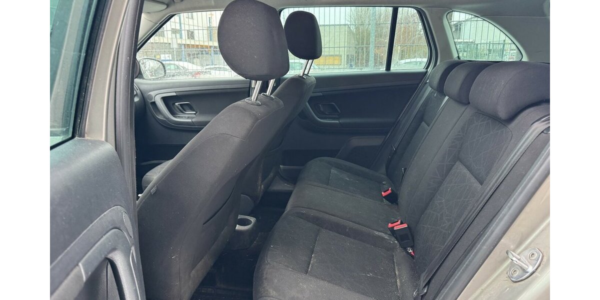 Skoda Fabia Ambiente Family TÜV bis 8/26 188.000 km 1.699 &euro; Hamburg 22339