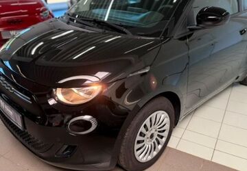 Fiat 500e 11.191 km 18.990 &euro; Hamburg 22525