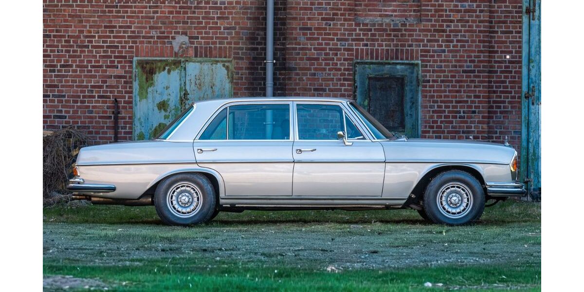 Mercedes-Benz 300 140.462 km 92.000 &euro; Hamburg 22041