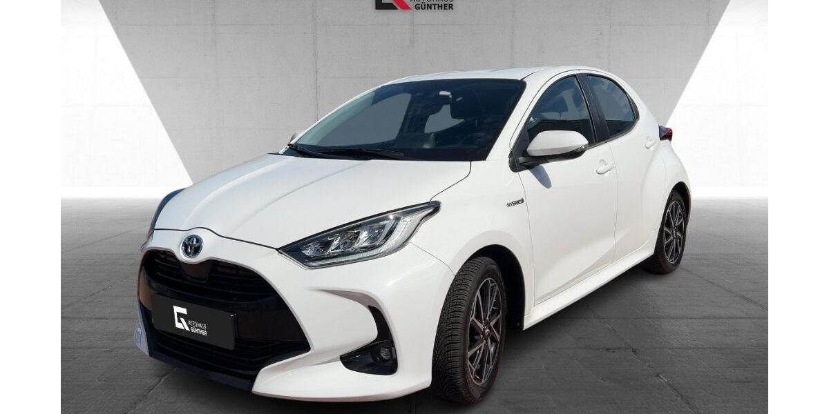 Toyota Yaris 25.790 km 17.490 &euro; Hamburg 22159