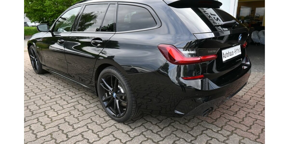 BMW 320e tour*M Sport*Aut Navi Leder/Alca PDC 19Alu 46.000 km 29.990 &euro; Seevetal - Hittfeld 21218