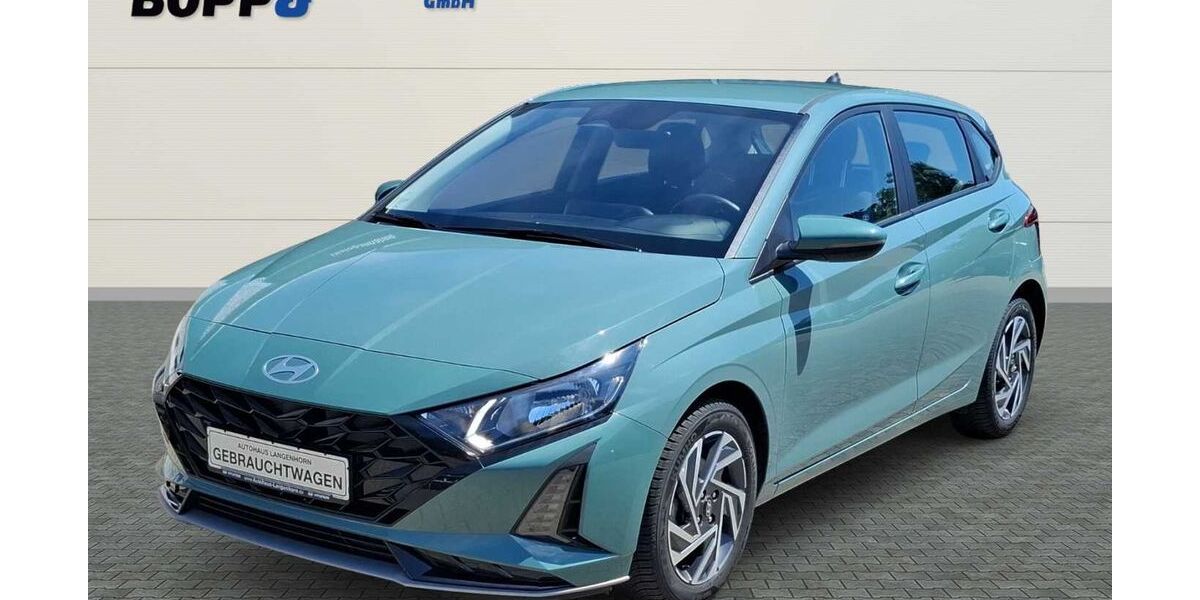 Hyundai i20 20.767 km 17.460 &euro; Hamburg 22419