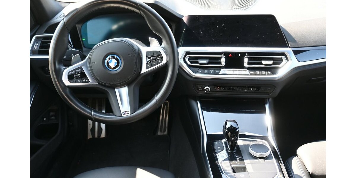 BMW 320e tour*M Sport*Aut Navi Leder/Alca PDC 19Alu 46.000 km 29.990 &euro; Seevetal - Hittfeld 21218