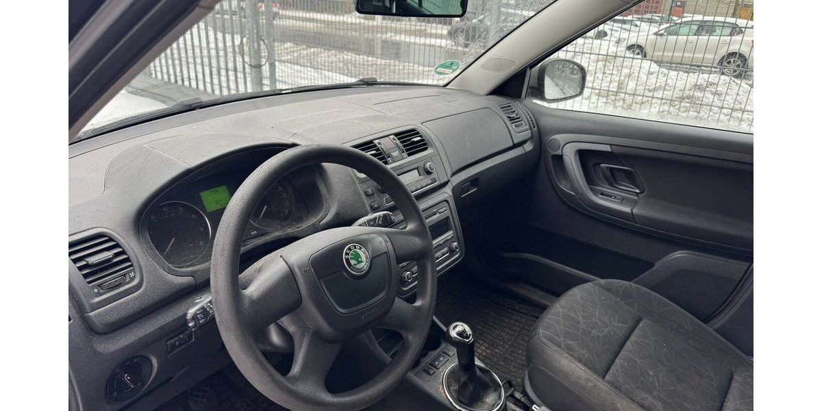 Skoda Fabia Ambiente Family TÜV bis 8/26 188.000 km 1.699 &euro; Hamburg 22339