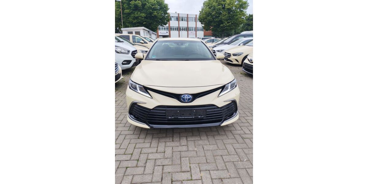 Toyota Camry 231.000 km 17.990 &euro; Hamburg 20537