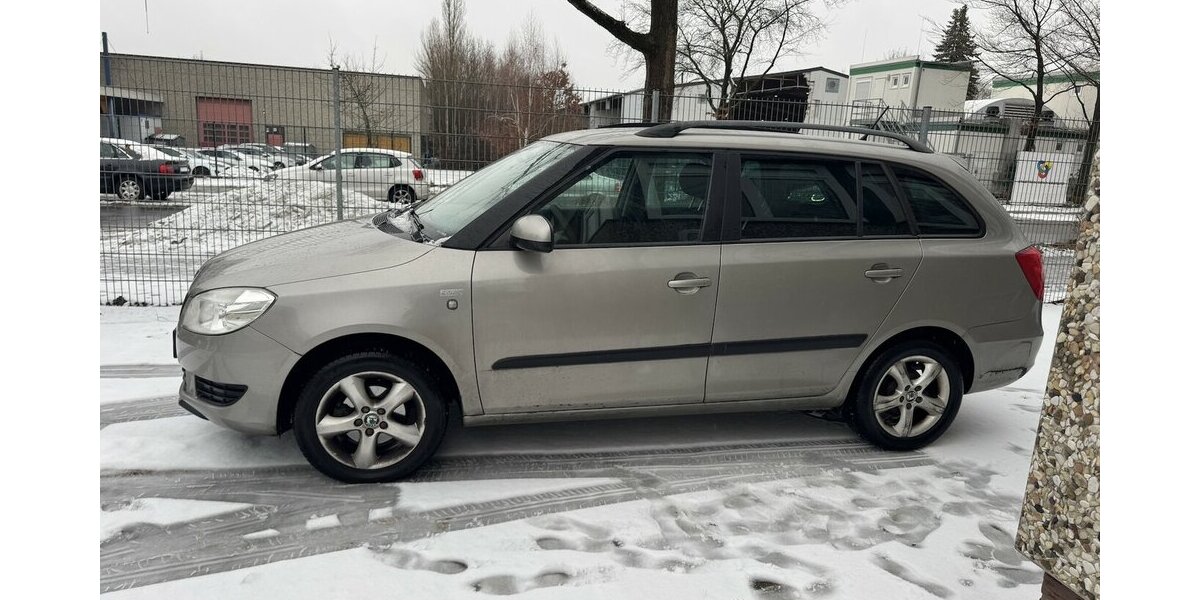 Skoda Fabia Ambiente Family TÜV bis 8/26 188.000 km 1.699 &euro; Hamburg 22339