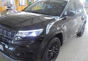 Jeep Andere 34.488 km 25.890 &euro; Hamburg 22043