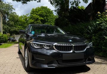 BMW 330 126.000 km 19.999 &euro; Hamburg 22607