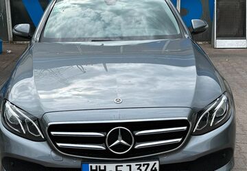 Mercedes-Benz E 200 122.000 km 17.500 &euro; Hamburg 21039