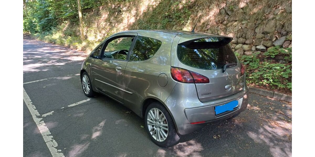 Mitsubishi Colt 135.000 km 2.450 &euro; Hamburg 22559